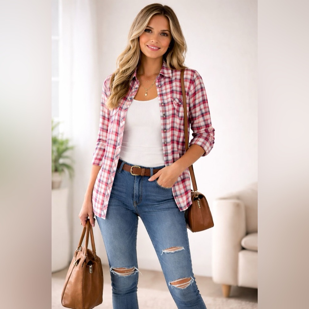 GAP Women’s Plaid Long Sleeve Button-Down Shirt